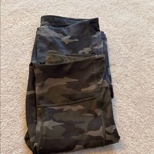Athleta Dark Camo Leggings stash pocket x2